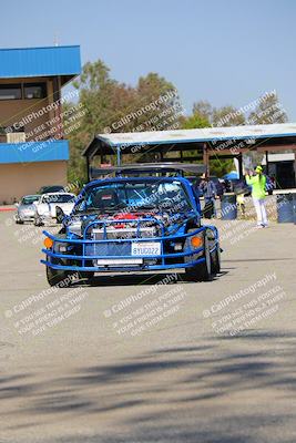 media/Apr-30-2022-CalClub SCCA (Sat) [[98b58ad398]]/Around the Pits/
